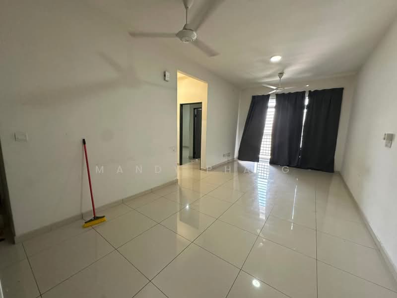 Pangsapuri untuk Disewa di Residensi Kampung Paloh (PR1MA @ Kampung Paloh) - Mandy Phang - Living Room - PropertyGuru.com.my