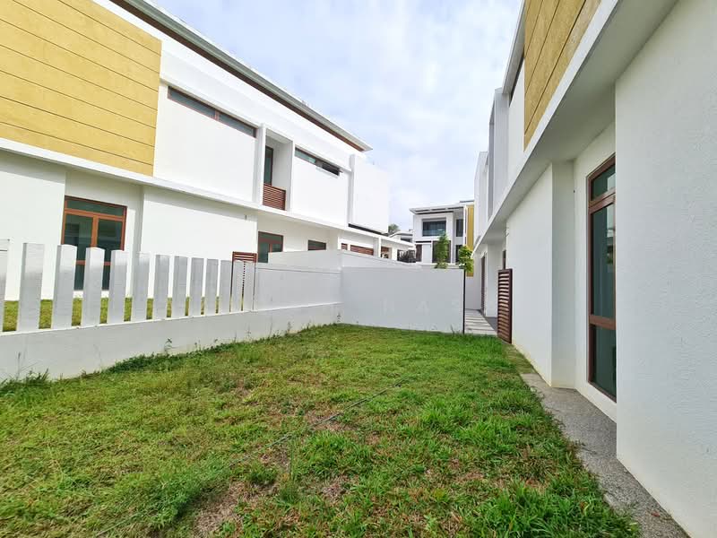 Rumah Berkembar untuk Dijual di Presint 8 (Putrajaya) - Azizah Hasan - PropertyGuru.com.my