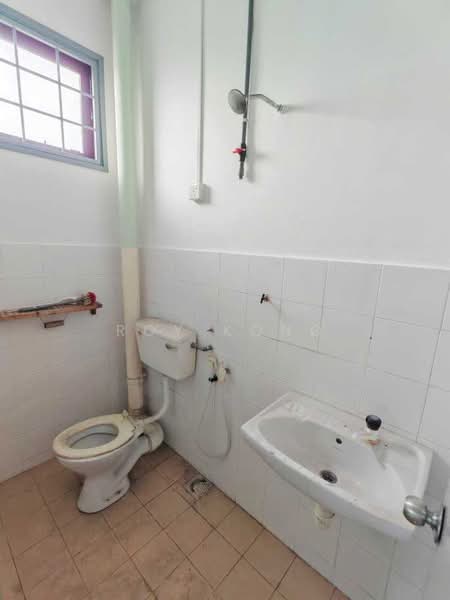 2-storey Terraced House for Sale in Saujana Puchong (Puchong) - Roy Kong - Bathroom - PropertyGuru.com.my