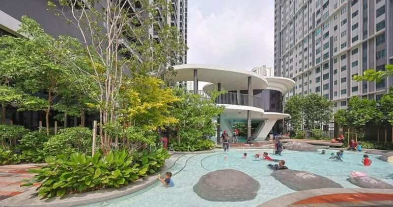 Servis Apartment untuk Disewa di M Arisa - Justin Lee - Pool - PropertyGuru.com.my