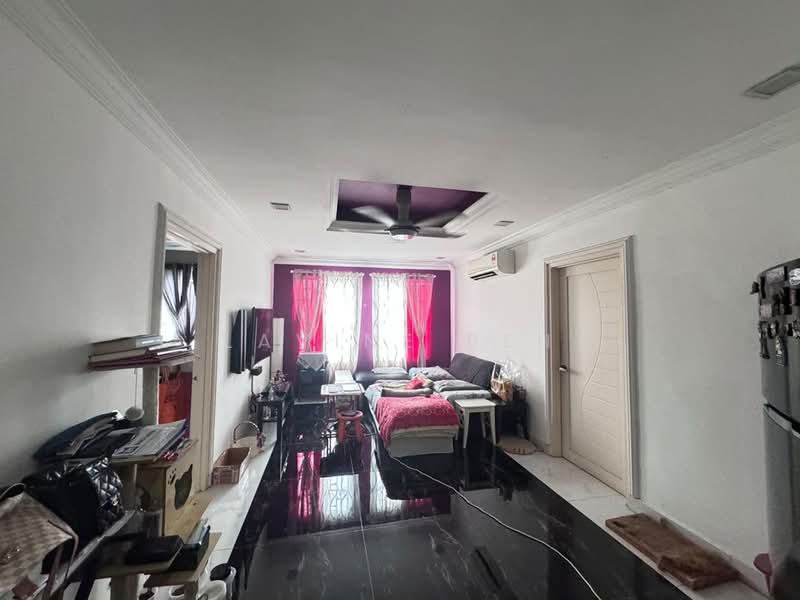 2-storey Terraced House for Sale in Johor Bahru (Johor) - Lavine Beh - Living Room - PropertyGuru.com.my