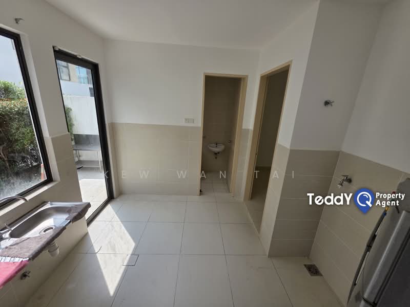 Semi-Detached House for Rent in Diamond City (Semenyih) - Kew Wan Tai - Kitchen - PropertyGuru.com.my