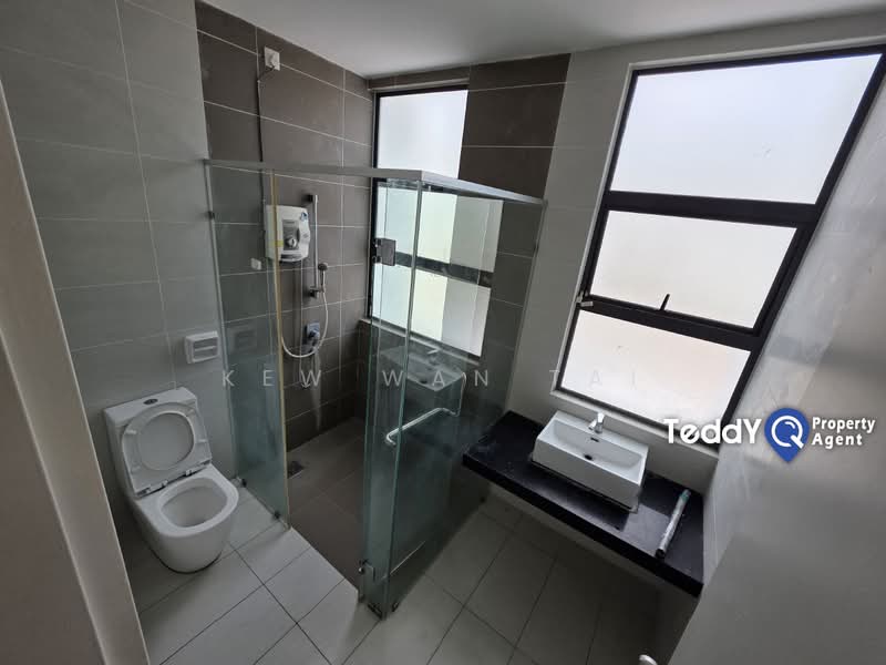 Semi-Detached House for Rent in Diamond City (Semenyih) - Kew Wan Tai - Bathroom - PropertyGuru.com.my