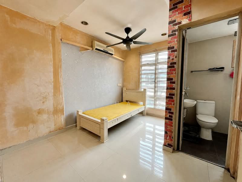 2-storey Terraced House for Sale in Taman Gombak Ria (Batu Caves) - Zul Hasif - PropertyGuru.com.my