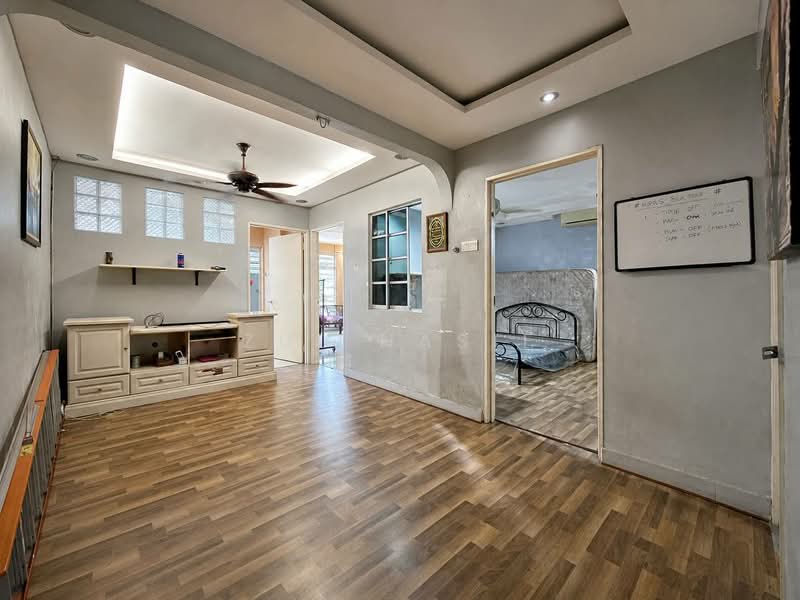 2-storey Terraced House for Sale in Taman Gombak Ria (Batu Caves) - Zul Hasif - PropertyGuru.com.my