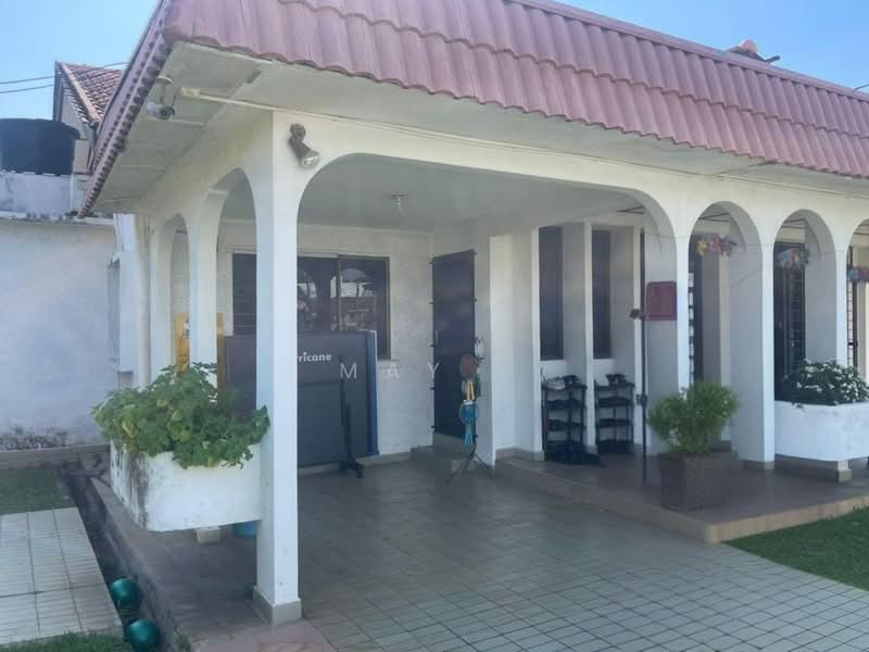Rumah Banglo untuk Dijual di Bukit Baru (Melaka) - May . - Exterior - PropertyGuru.com.my