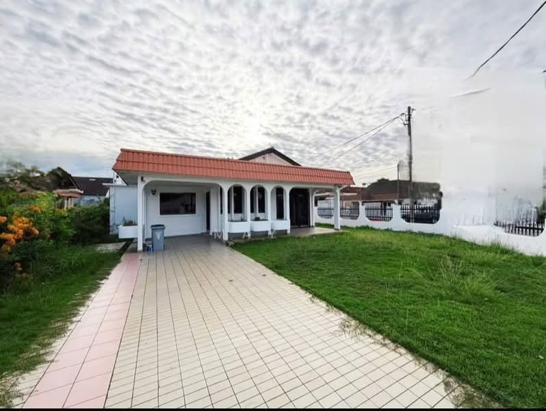 Rumah Banglo untuk Dijual di Bukit Baru (Melaka) - May . - Exterior - PropertyGuru.com.my