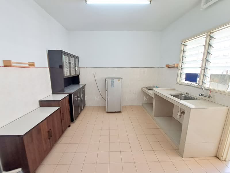 Apartment for Rent at Sri Pinang Apartment - Remy Lim - Kitchen - PropertyGuru.com.my