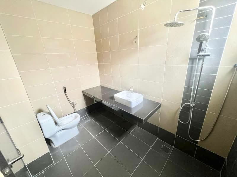 Bungalow for Sale in Taman Universiti (Bangi) - Zul Hasif - PropertyGuru.com.my