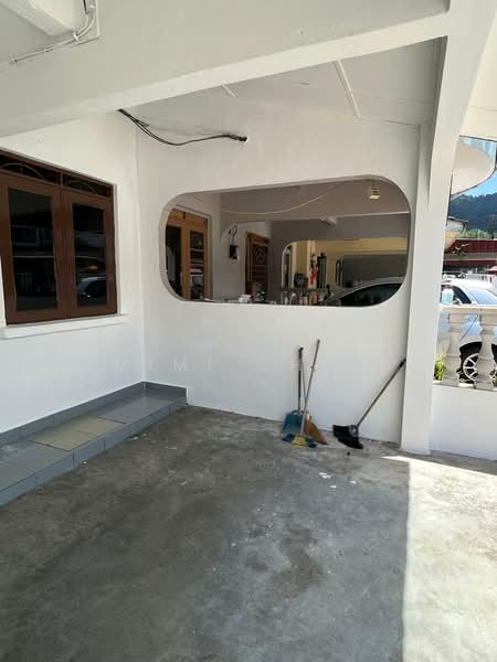 2-storey Terraced House for Sale in Menglembu (Perak) - Mimi Choo - Exterior - PropertyGuru.com.my