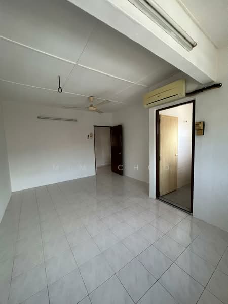 2-storey Terraced House for Sale in Menglembu (Perak) - Mimi Choo - Living Room - PropertyGuru.com.my