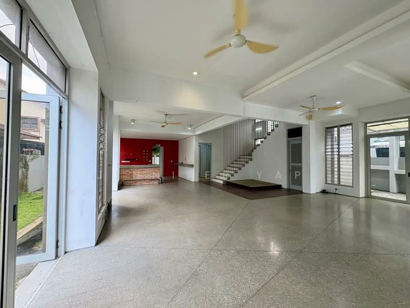 Commercial Bungalow for Rent in Seksyen 1 (Petaling Jaya) - Jennifer Yap - Ground floor space - PropertyGuru.com.my