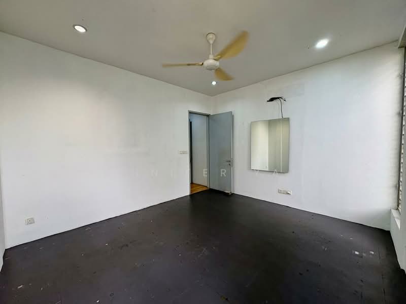 Commercial Bungalow for Rent in Seksyen 1 (Petaling Jaya) - Jennifer Yap - Study / Guest room - PropertyGuru.com.my