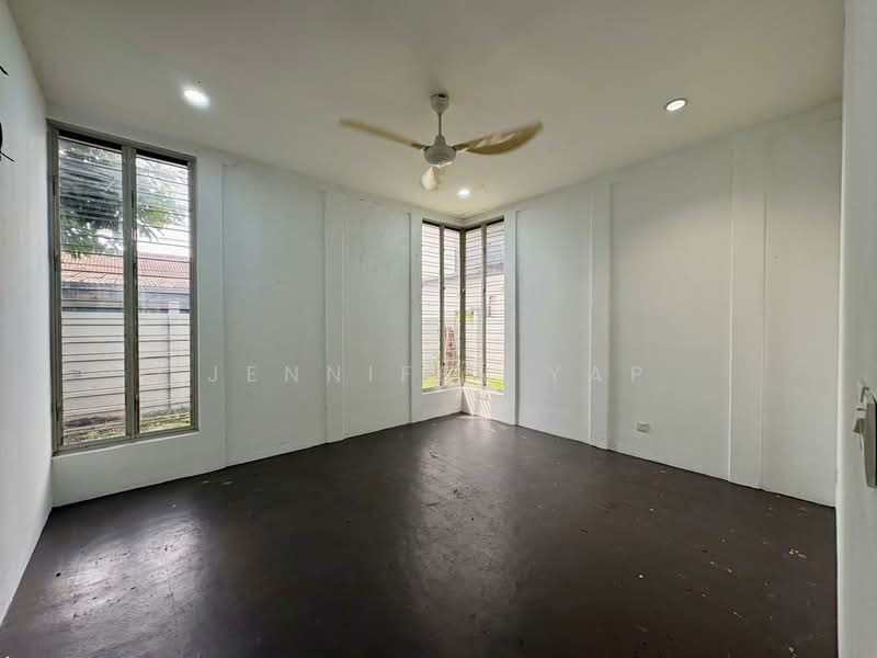 Commercial Bungalow for Rent in Seksyen 1 (Petaling Jaya) - Jennifer Yap - Study / Guest room - PropertyGuru.com.my
