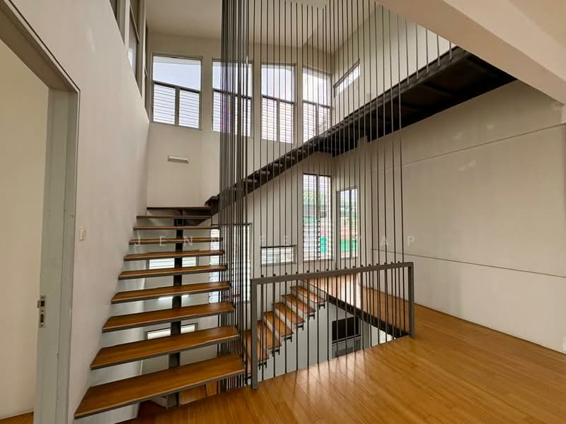 Commercial Bungalow for Rent in Seksyen 1 (Petaling Jaya) - Jennifer Yap - Family room - PropertyGuru.com.my