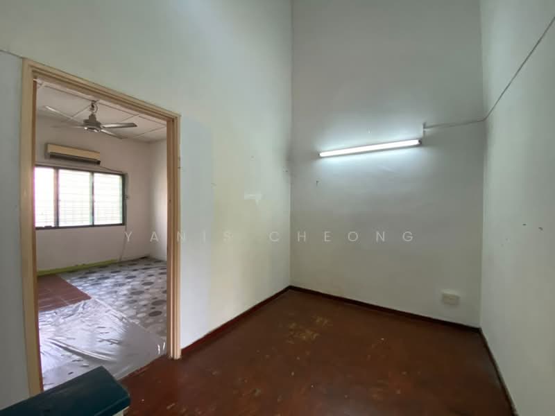 Rumah Teres 2 Tingkat untuk Dijual di Taman Selayang Utama (Selayang) - Yanis Cheong - Interior - PropertyGuru.com.my
