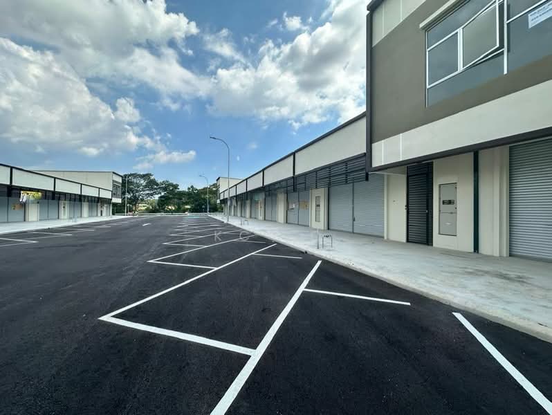 Shop for Sale in Seremban (Negeri Sembilan) - KC Lo - Exterior - PropertyGuru.com.my