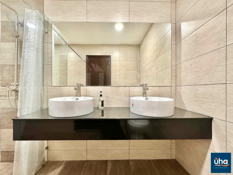Pangsapuri untuk Disewa di Molek Regency - James Bong - Bathroom - PropertyGuru.com.my