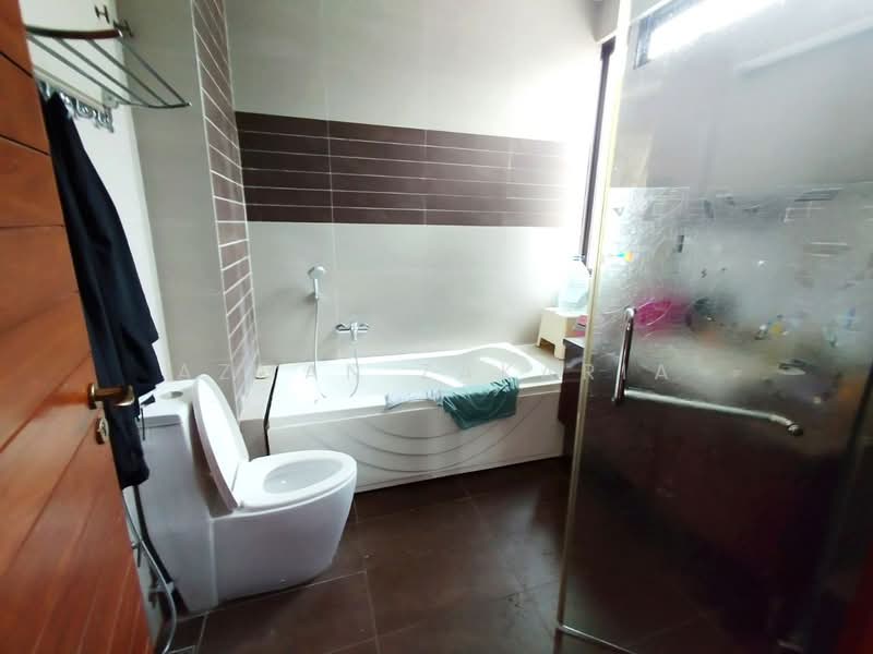 Bungalow for Sale in Ampang Jaya (Ampang) - AZMAN ZAKARIA - Bathroom - PropertyGuru.com.my