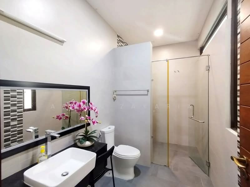 Bungalow for Sale in Ampang Jaya (Ampang) - AZMAN ZAKARIA - Bathroom - PropertyGuru.com.my