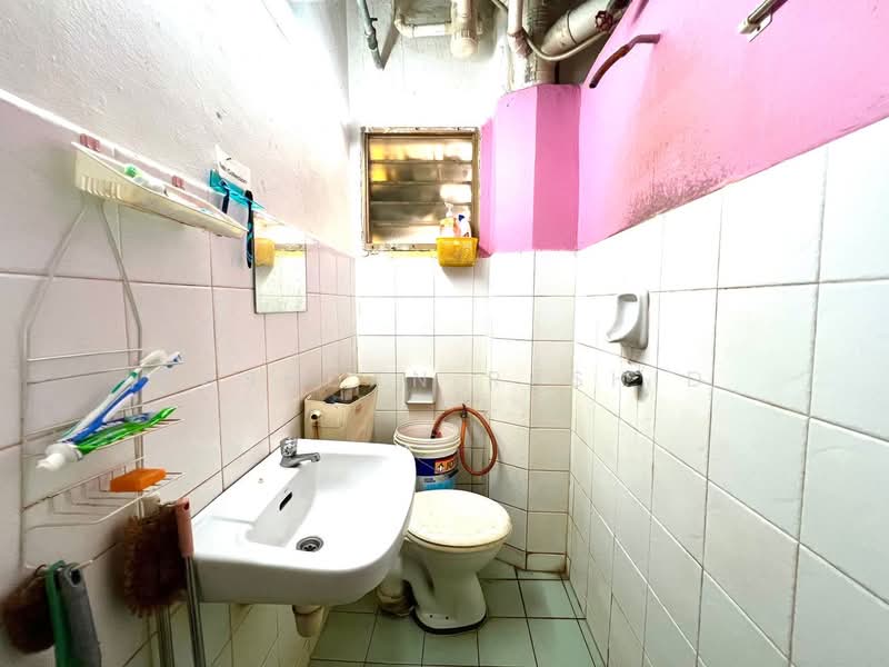 Pangsapuri untuk Dijual di Pangsapuri Orkid - Rashdan Rashid - PropertyGuru.com.my