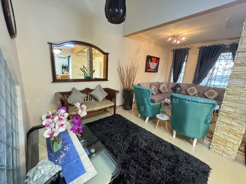 Rumah Teres untuk Dijual di Kajang (Selangor) - Maizura binti Mohd Darus - Living Room - PropertyGuru.com.my
