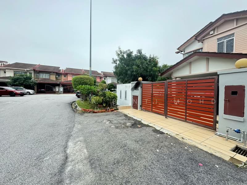 Rumah Teres untuk Dijual di Kajang (Selangor) - Maizura binti Mohd Darus - Exterior - PropertyGuru.com.my