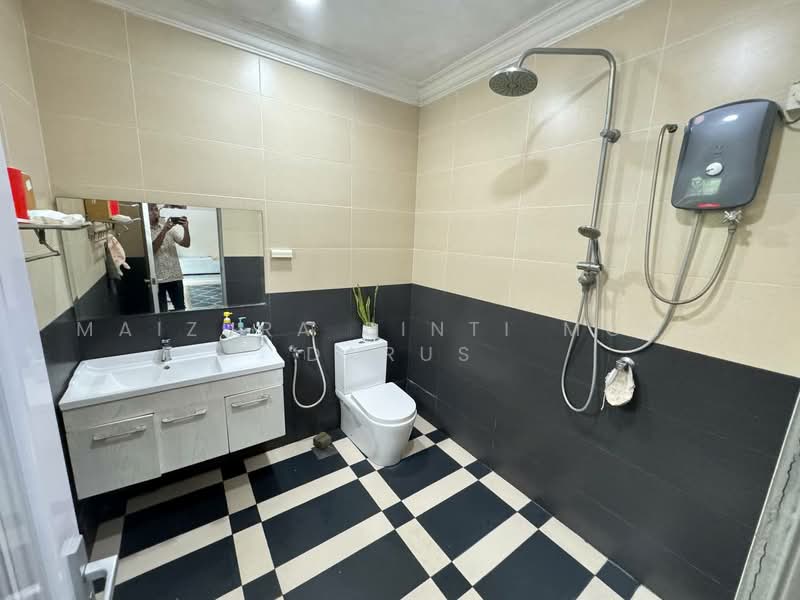 Rumah Teres untuk Dijual di Kajang (Selangor) - Maizura binti Mohd Darus - Bathroom - PropertyGuru.com.my