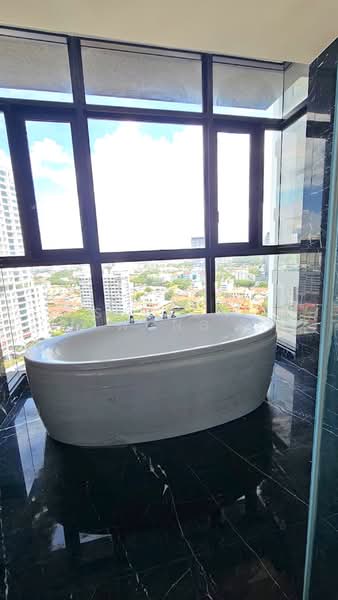 Kondominium untuk Dijual di Setia V Residences - Sharon Wong - Bathroom - PropertyGuru.com.my