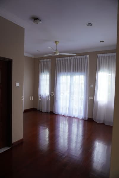 Rumah Banglo untuk Disewa di Country Heights (Kajang) - Soon Sheng Law - Living Room - PropertyGuru.com.my