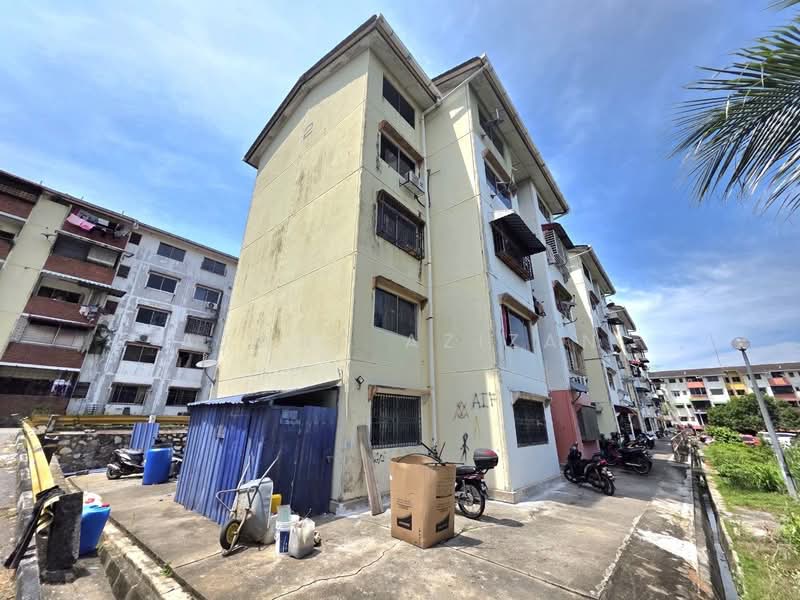Flat for Sale at PKNS Flat Seksyen 1 - Ajwad Azizan - PropertyGuru.com.my