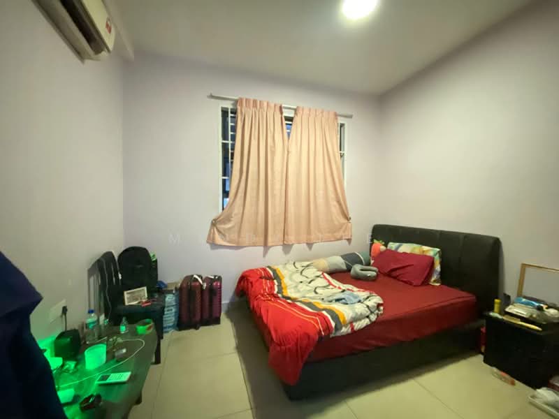 Service Residence for Sale at D'Secret Garden (Pangsapuri Kempas Indah) - Mindy Lee - Bedroom - PropertyGuru.com.my