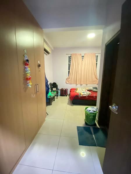 Service Residence for Sale at D'Secret Garden (Pangsapuri Kempas Indah) - Mindy Lee - Bedroom - PropertyGuru.com.my