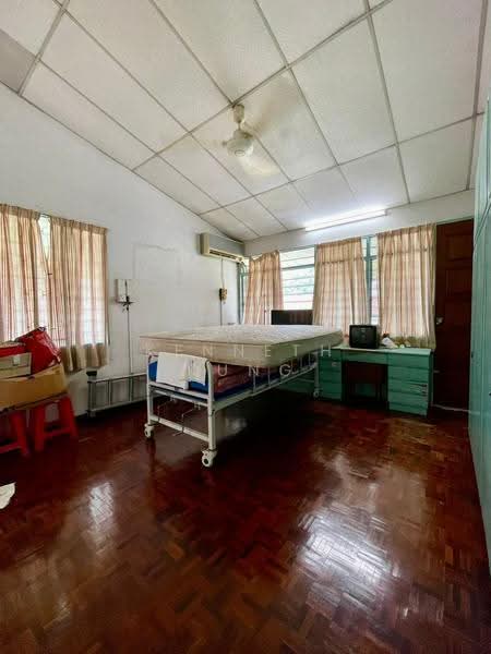 Rumah Berkembar untuk Dijual di Mount Erskine (Tanjung Tokong) - Kenneth Kung - Bedroom - PropertyGuru.com.my