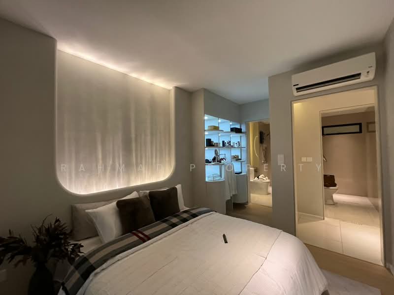 Condominium for Sale at M Azura - Rahmad Property - Bedroom - PropertyGuru.com.my