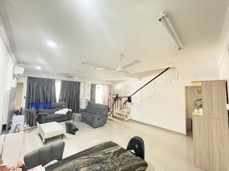 Rumah Teres untuk Dijual di Laman Rimbunan (Kepong) - Michelle Ng - Living Room - PropertyGuru.com.my