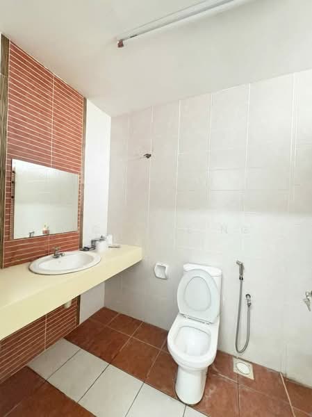 Rumah Teres untuk Dijual di Laman Rimbunan (Kepong) - Michelle Ng - Bathroom - PropertyGuru.com.my