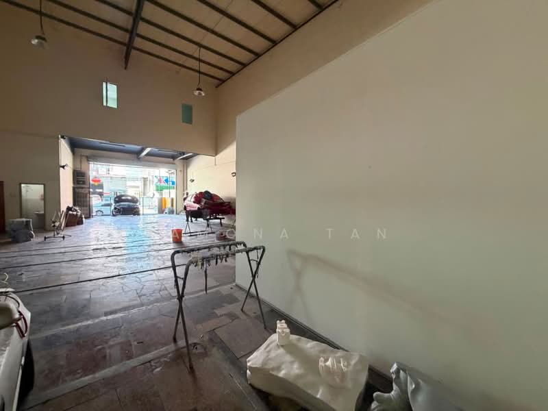 Factory for Sale in Taman Iks Merdeka (Batu Berendam) - Ramona Tan - Car Park - PropertyGuru.com.my
