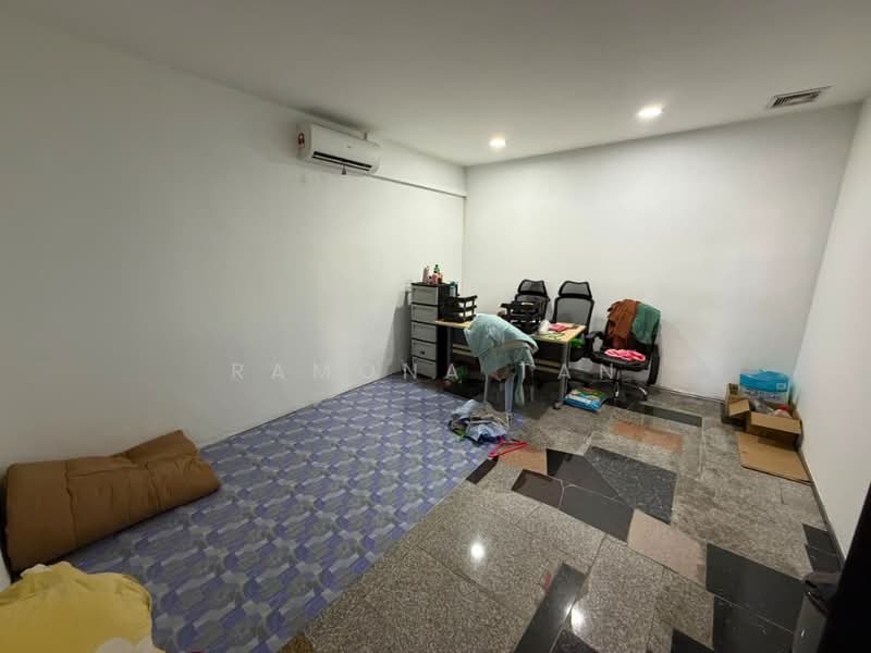 Factory for Sale in Taman Iks Merdeka (Batu Berendam) - Ramona Tan - Interior - PropertyGuru.com.my
