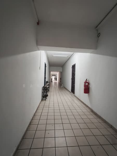 Apartment for Sale at Pangsapuri Laksamana - Ramona Tan - Corridor - PropertyGuru.com.my