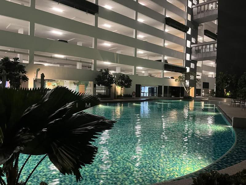 Kediaman Servis untuk Disewa di Huni @ Eco Ardence - Lim Lee Lee - Pool - PropertyGuru.com.my