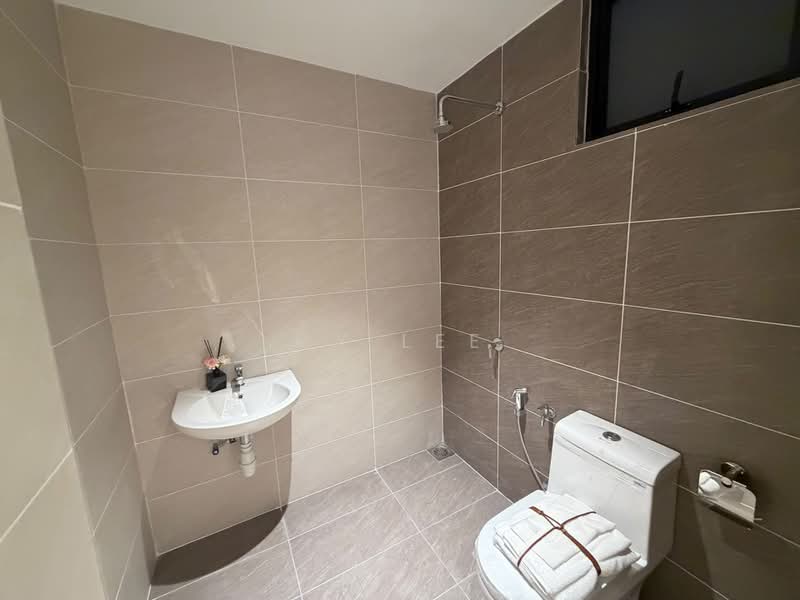 Service Residence for Sale at Bodaiju Residences - CY LEE - Bathroom - PropertyGuru.com.my