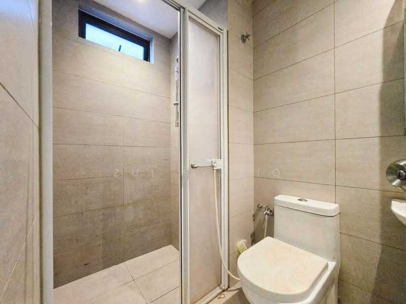 Servis Apartment untuk Dijual di KL Traders Square - Zul Syafiq - Bathroom - PropertyGuru.com.my