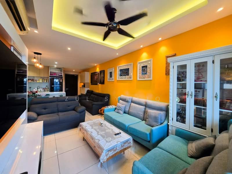 Servis Apartment untuk Dijual di KL Traders Square - Zul Syafiq - Living Room - PropertyGuru.com.my
