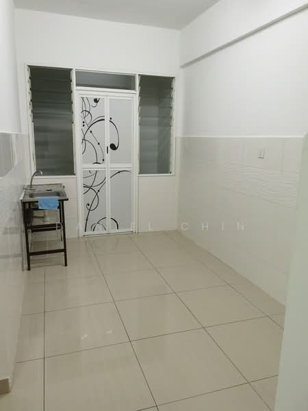 Servis Apartment untuk Disewa di Saville @ Melawati - Daniel Chin - Kitchen - PropertyGuru.com.my