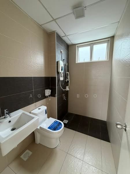 Pangsapuri untuk Dijual di Perling Heights Apartments - Agnes Boo - Bathroom - PropertyGuru.com.my