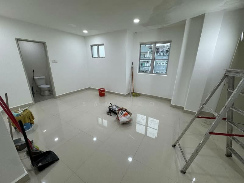 Apartment for Sale at Desa Skudai Apartment - Sam Bro - Bathroom - PropertyGuru.com.my