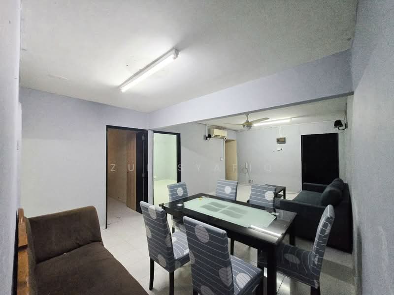 Rumah Flat untuk Dijual di Sri Angsana Hilir - Zul Syafiq - Living Room - PropertyGuru.com.my