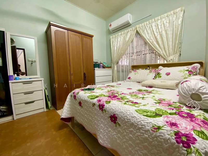 Rumah Teres 1 Tingkat untuk Dijual di Kampung Rantau Panjang (Kapar) - Khairul Radzi Zainal - Bedroom - PropertyGuru.com.my