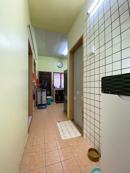 Rumah Teres 1 Tingkat untuk Dijual di Kampung Rantau Panjang (Kapar) - Khairul Radzi Zainal - Corridor - PropertyGuru.com.my